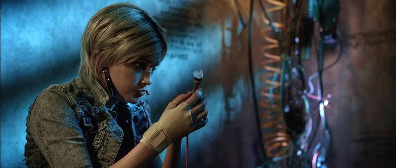 Katie Cassidy en the-scribbler