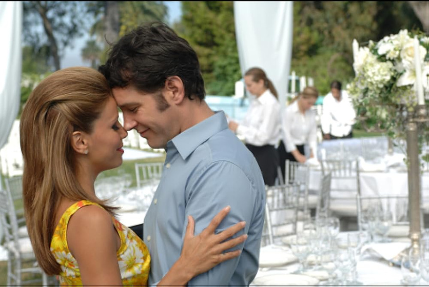 Paul Rudd y Eva Longoria en por-encima-de-su-cadaver