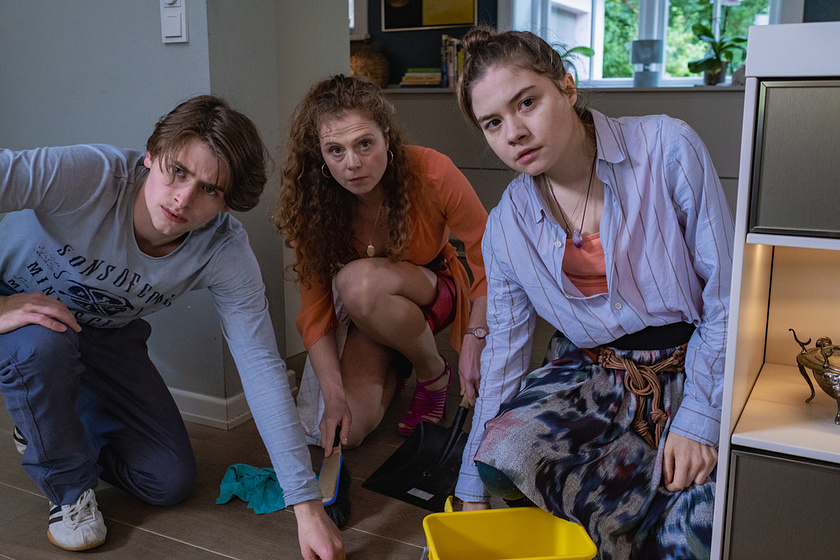 Anja Antonowicz, Hannah Schiller y Paul Sundheim en la-cena-de-las-confesiones