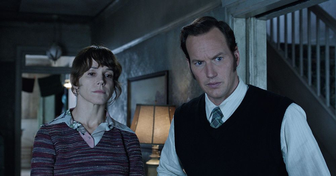 Frances O'Connor y Patrick Wilson [I] en Expediente Warren: El caso Enfield