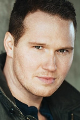 picture of actor Matthew Blumm