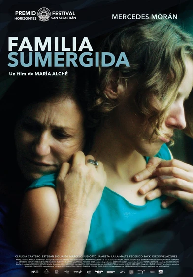 Imagen de familia-sumergida (Cartel español)