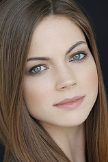 picture of actor Caitlin Carver