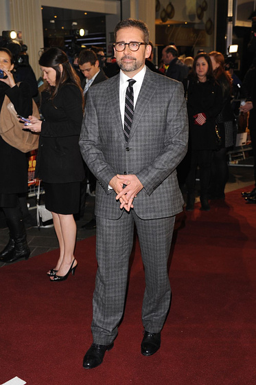 Steve Carell en Los Amos de la Noticia (Premiere en Londres. Diciembre 2013)