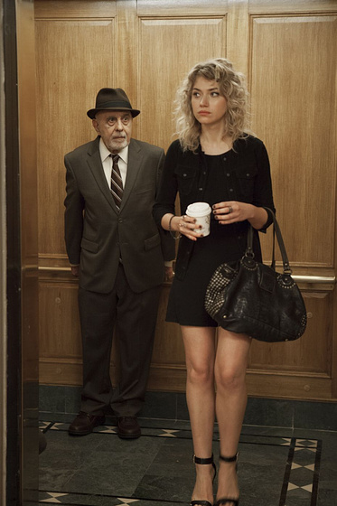 Imogen Poots en Lío en Broadway