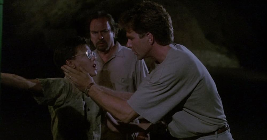 Rip Torn, Sam Bottoms y Chris Demetral en Jugando a Matar