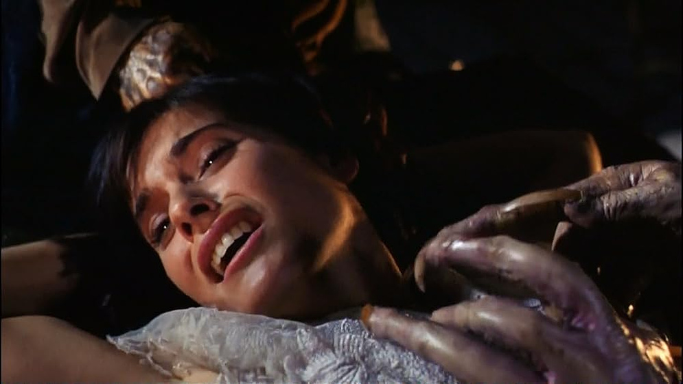 Melanie Shatner en bloodstone-subspecies-ii