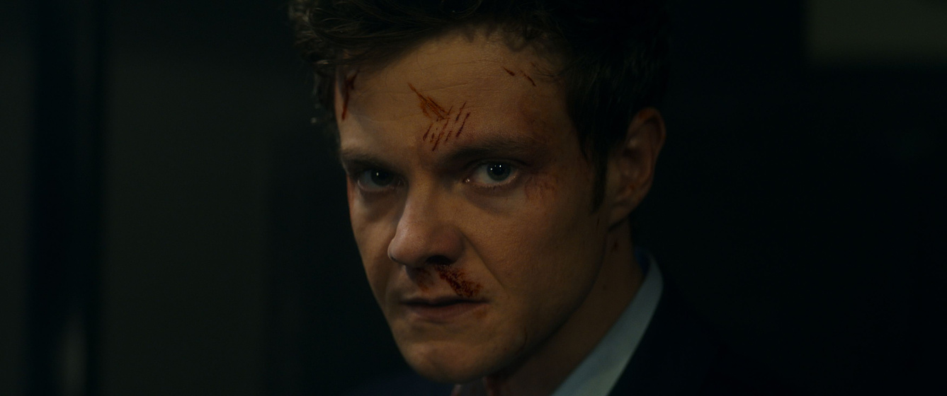 Jack Quaid en Novocaine