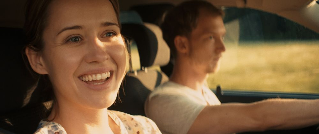 Lisa Henni y Christoffer Nordenrot en The Unthinkable