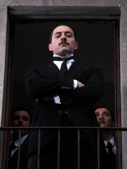 Filippo Timi en vincere