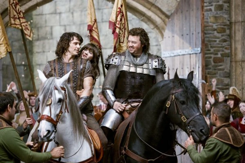 James Franco, Zooey Deschanel y Danny McBride en caballeros-princesas-y-otras-bestias