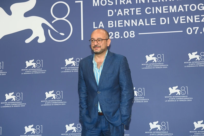Arash T. Riahi en la-mujer-que-sabia-demasiado (Festival de Venezia. Septiembre 2024)