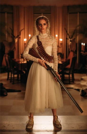 Samara Weaving en noche-de-bodas