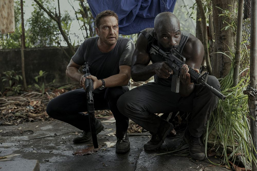 Gerard Butler y Mike Colter en El Piloto