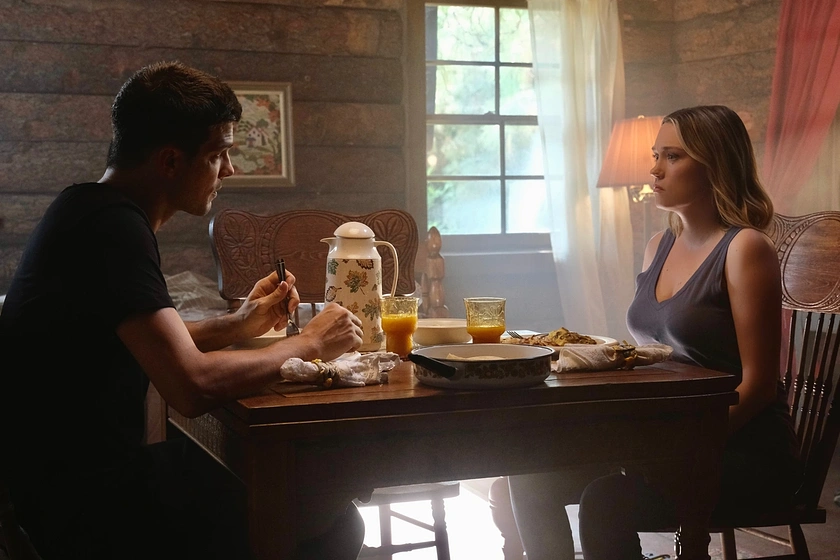 Rick Malambri y Clare Grant en cartas-de-amor-de-un-asesino