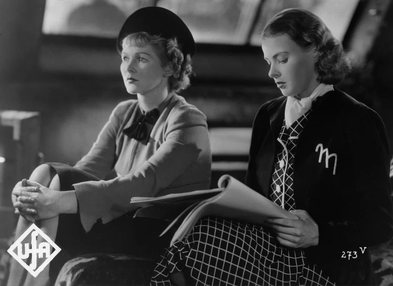 Ingrid Bergman y Carsta Löck en el-pacto-de-los-cuatro