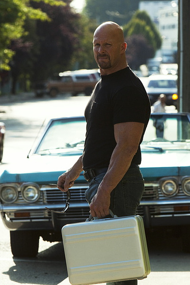 Steve Austin en The Stranger