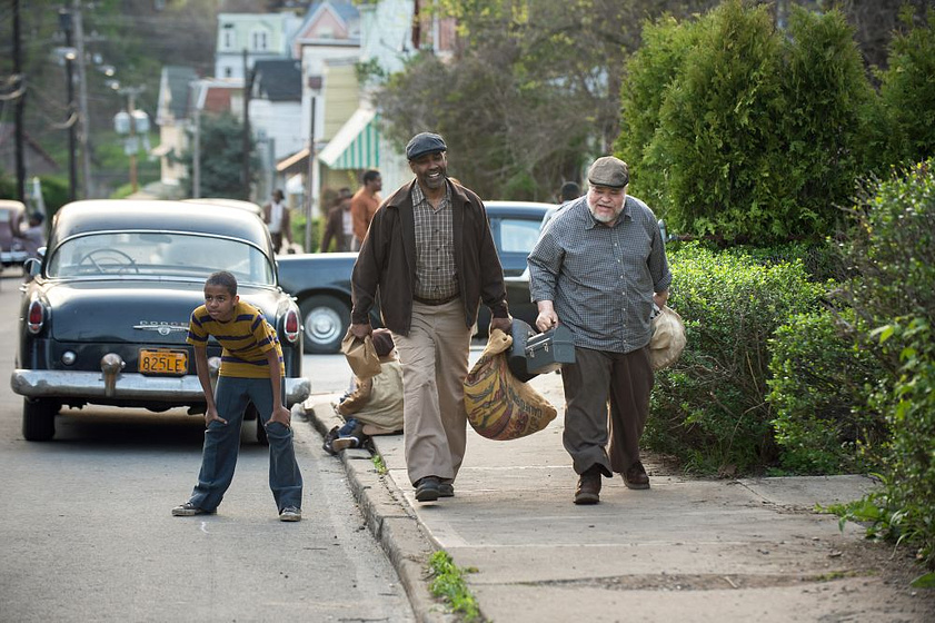 Denzel Washington y Stephen Henderson en Fences