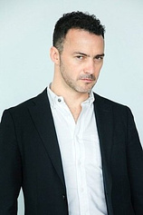 picture of actor Eduardo Arroyuelo