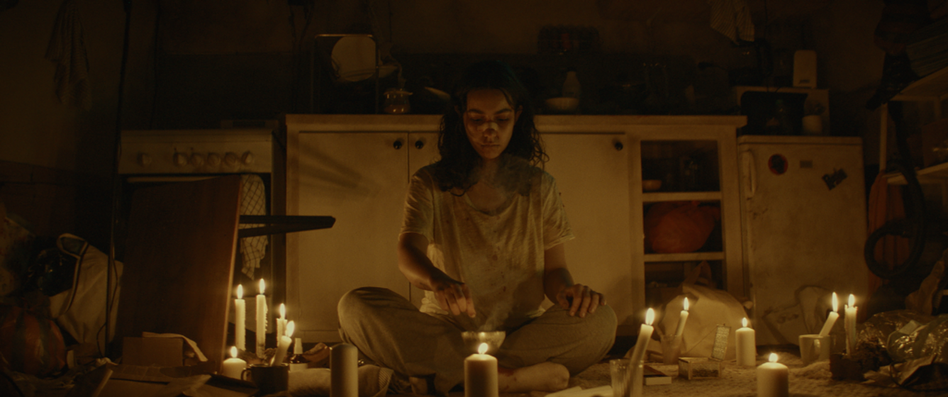 Lina El Arabi en La Damnée