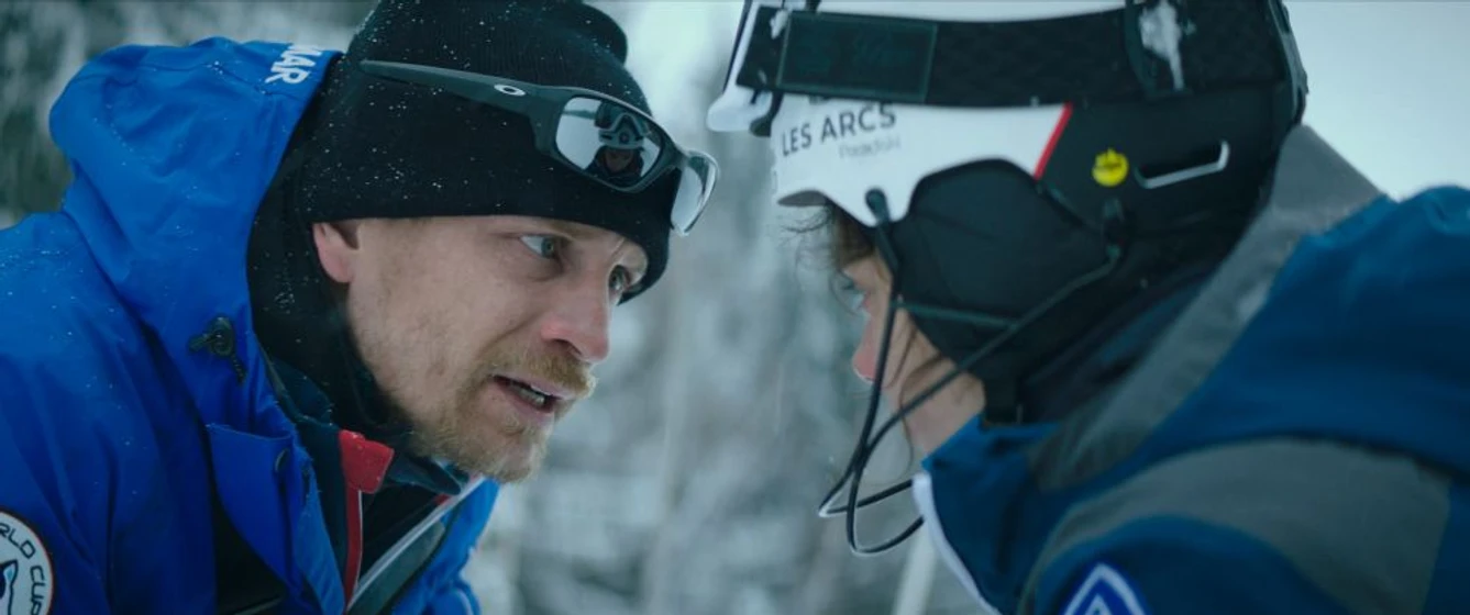 Jérémie Renier y Noée Abita en slalom