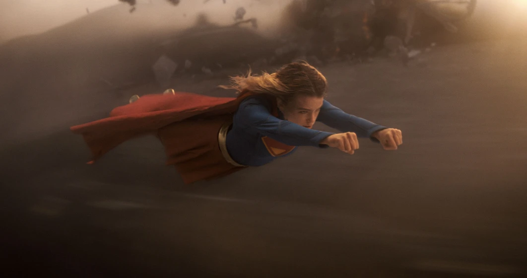 Milly Alcock en supergirl-2026