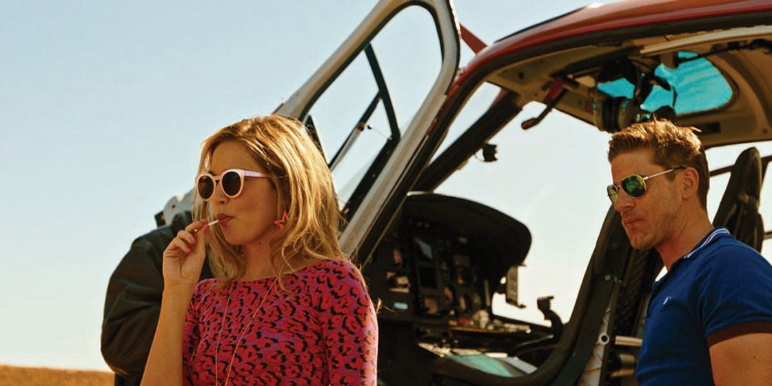 Kevin Janssens y Matilda Anna Ingrid Lutz en Revenge