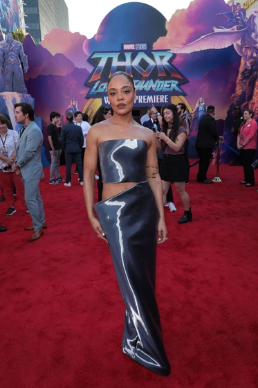 Tessa Thompson en thor-love-and-thunder (Premiere Mundial. Junio 2022)