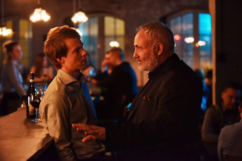 Kim Bodnia y Olavi Uusivirta en La Violinista