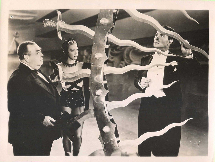 Barry Sullivan, Eugene Pallette y Belita en Suspense