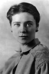photo of person Eva Le Gallienne