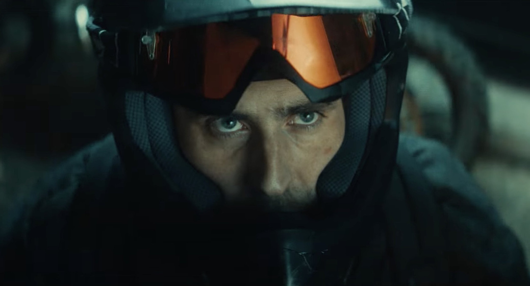 Oliver Jackson-Cohen en Jackdaw