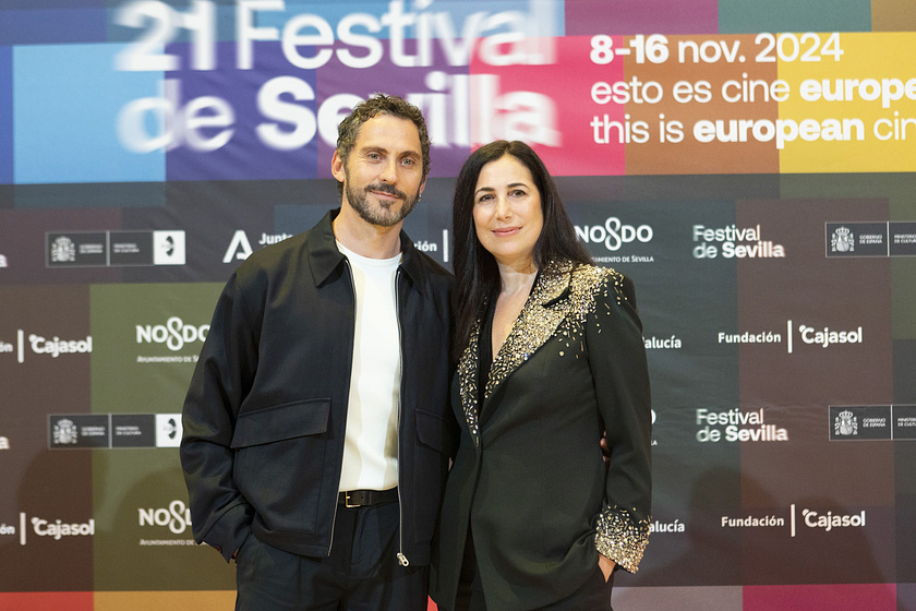 Paco León y Marina Seresesky en Sin Instrucciones (Festival de Sevilla. Noviembre 2024)