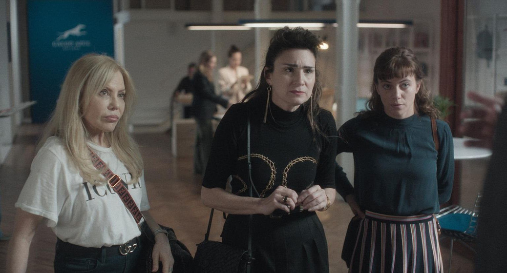Cecilia Roth, Valeria Bertuccelli y Justina Bustos en Culpa Cero