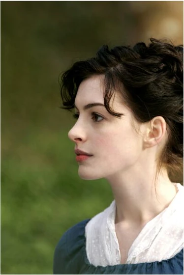 Anne Hathaway en la-joven-jane-austen