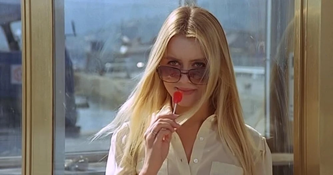 Gloria Guida en la-edad-de-la-inocencia-1975