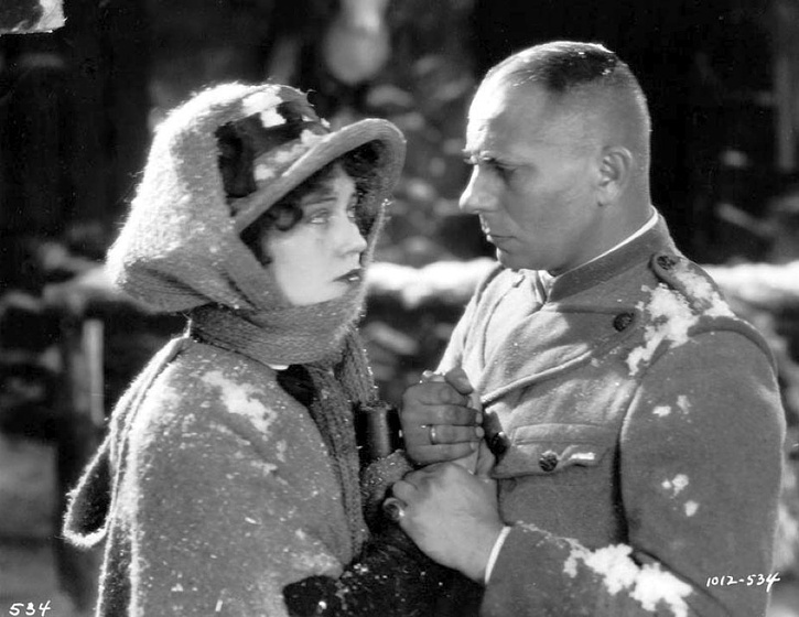 Erich von Stroheim y Fay Wray en La Marcha Nupcial