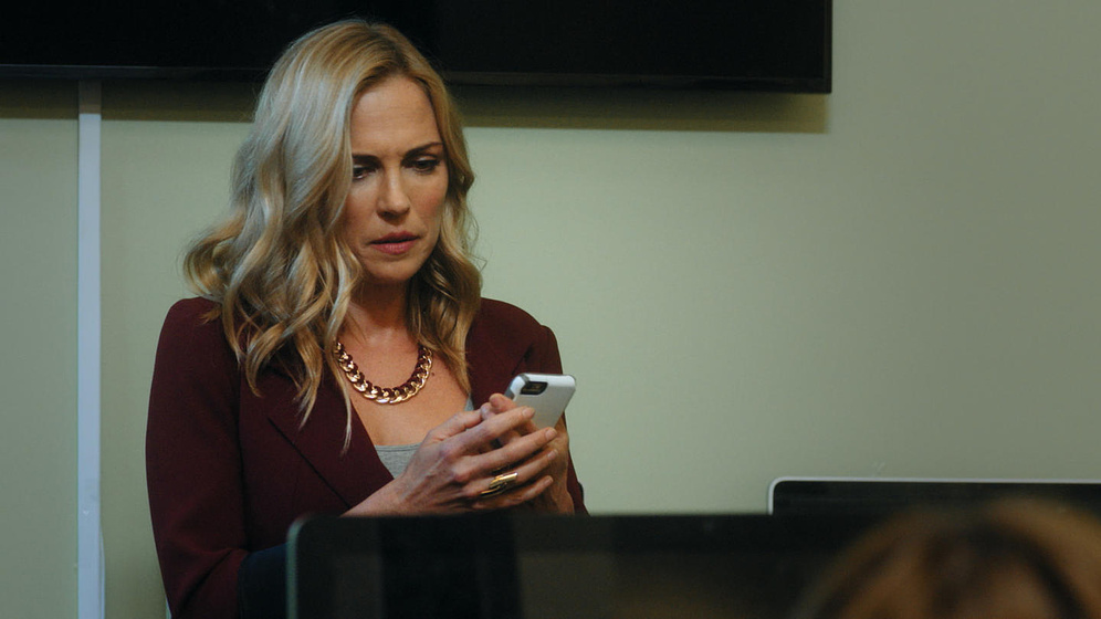 Kelly Sullivan en Asesino en la Red