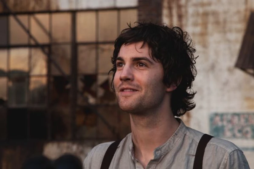 Jim Sturgess en un-amor-entre-dos-mundos