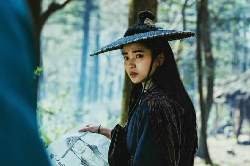 Kim Tae-ri en alienoid-return-to-the-future