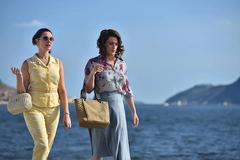 Paulo Gustavo y Alexandra Richter en my-mom-is-a-character-2