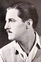 picture of actor Lew Harvey