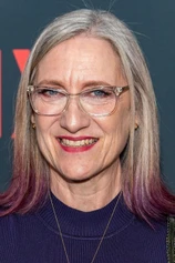 photo of person Lisa Henson