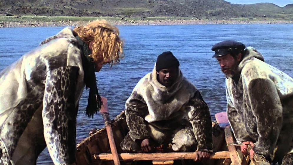 Warren Oates, Louis Gossett Jr. y Timothy Bottoms en the-white-dawn