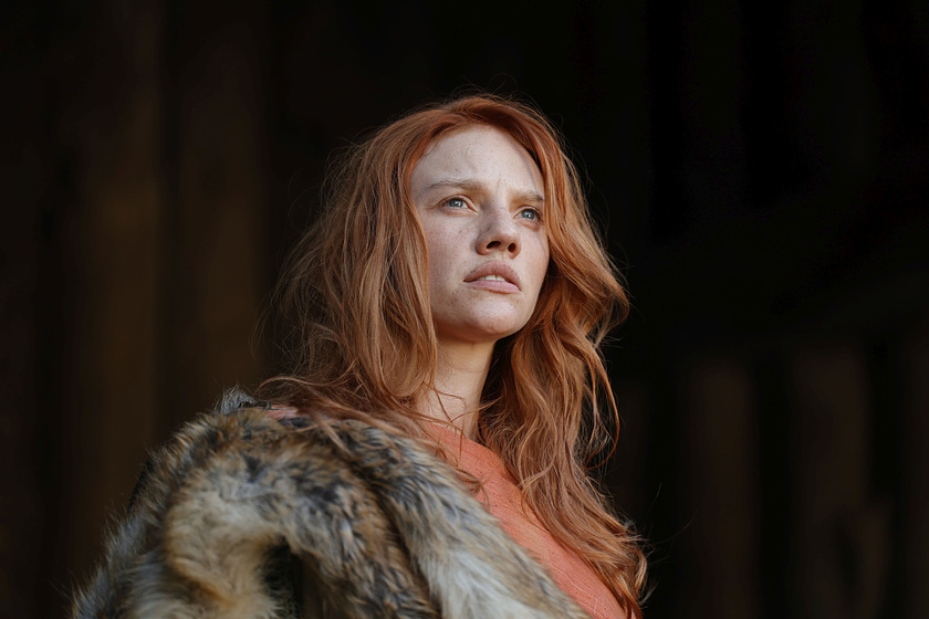 Emily Cox en el-medico-2