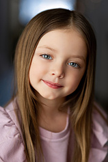 picture of actor Emily Mitchell