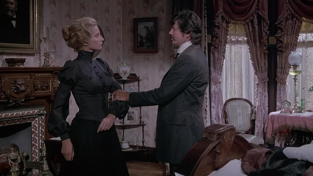 Charles Bronson y Jill Ireland en Sucedió Entre Las 12 y las 3
