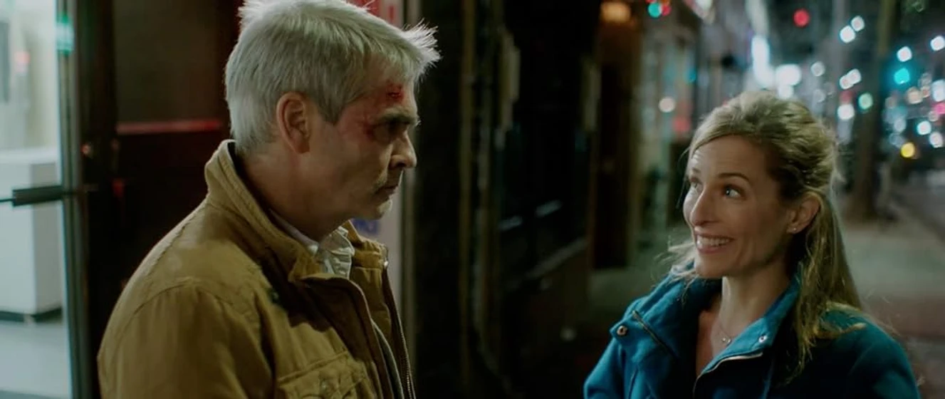 Henry Rollins y Kate Greenhouse en he-never-died
