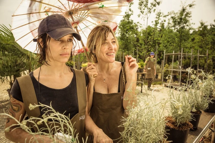 Valeria Bruni Tedeschi y Micaela Ramazzotti en locas-de-alegria