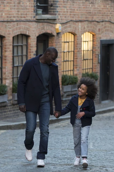 Omar Sy y Gloria Colston en manana-empieza-todo